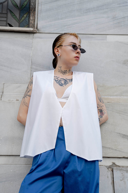 Tom Vest Unisex White/Grey Cotton Voile Lining No Closure